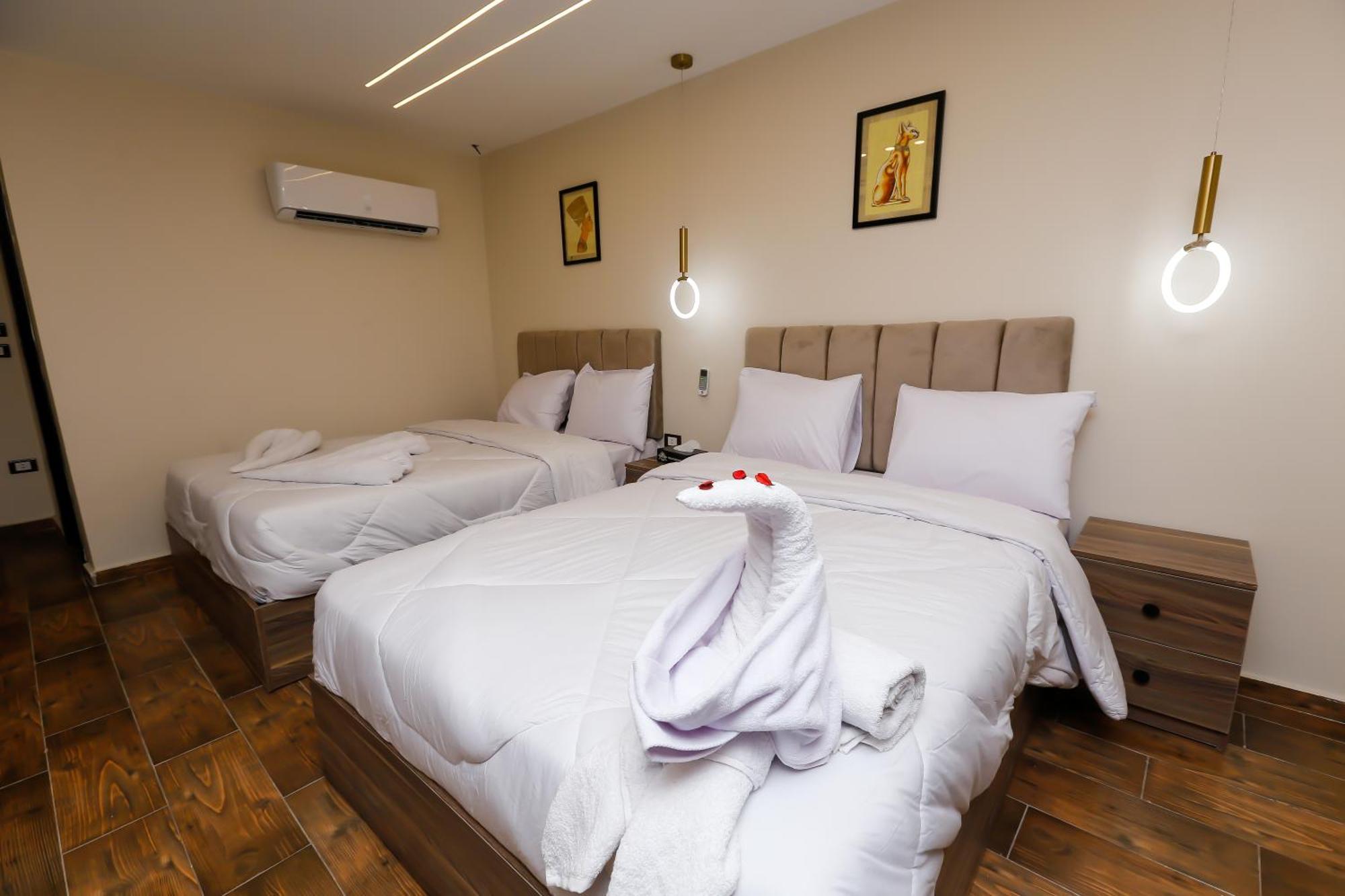 Imperial Pyramids Heights View Bed and Breakfast Nazlet el-Sîsi Eksteriør billede
