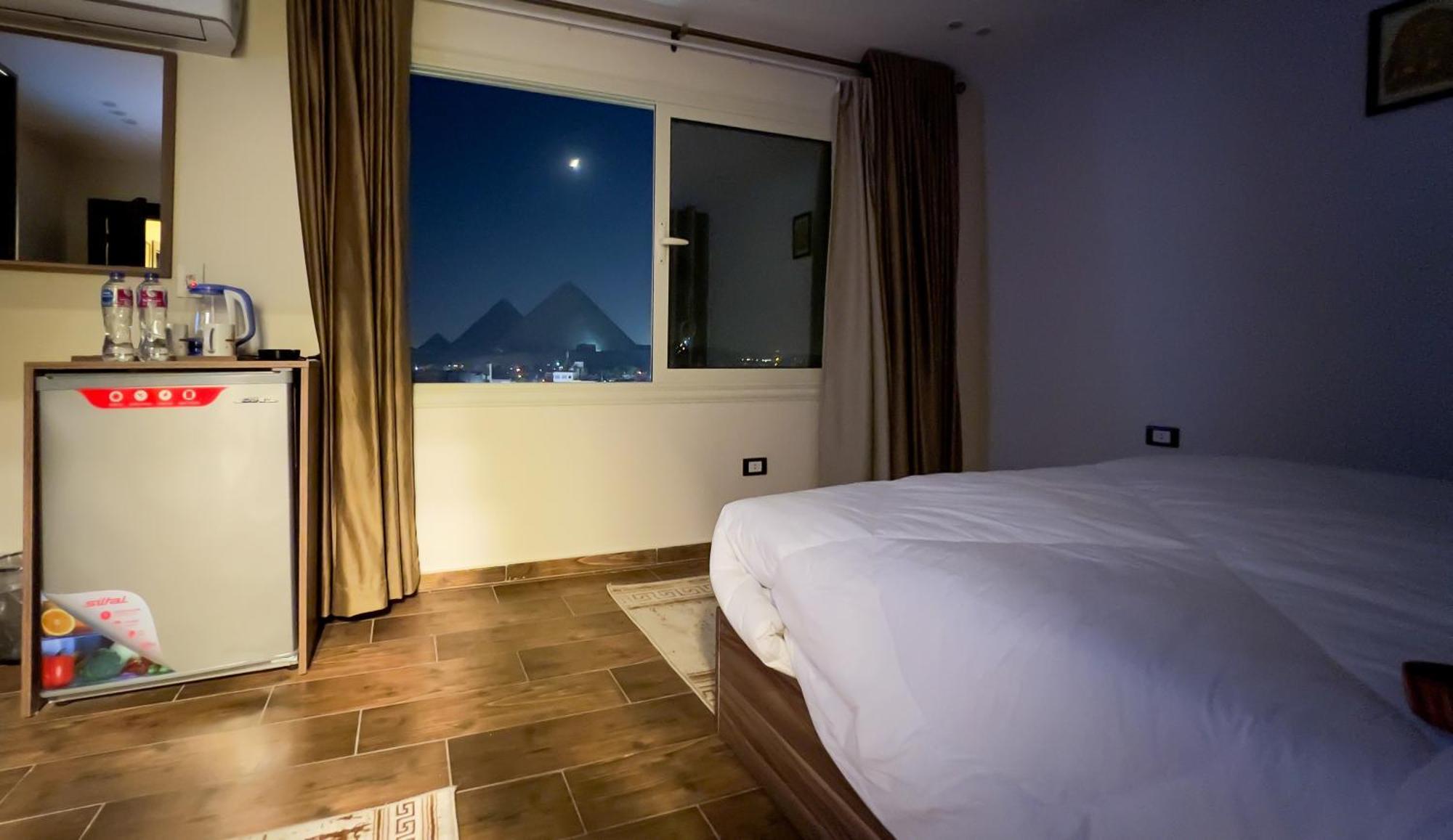 Imperial Pyramids Heights View Bed and Breakfast Nazlet el-Sîsi Eksteriør billede