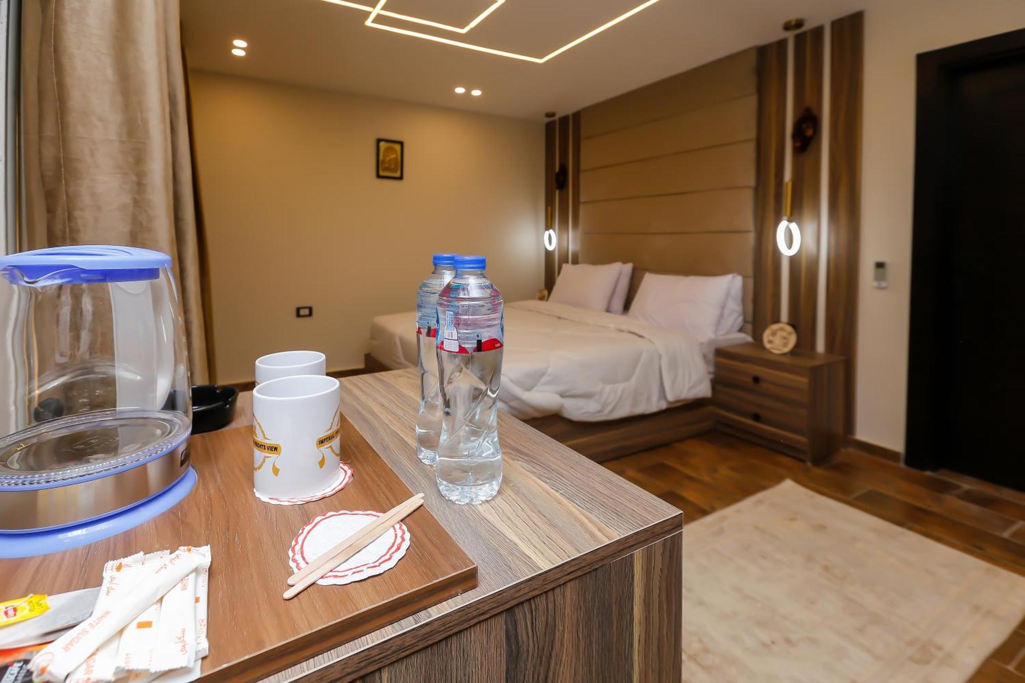 Imperial Pyramids Heights View Bed and Breakfast Nazlet el-Sîsi Eksteriør billede