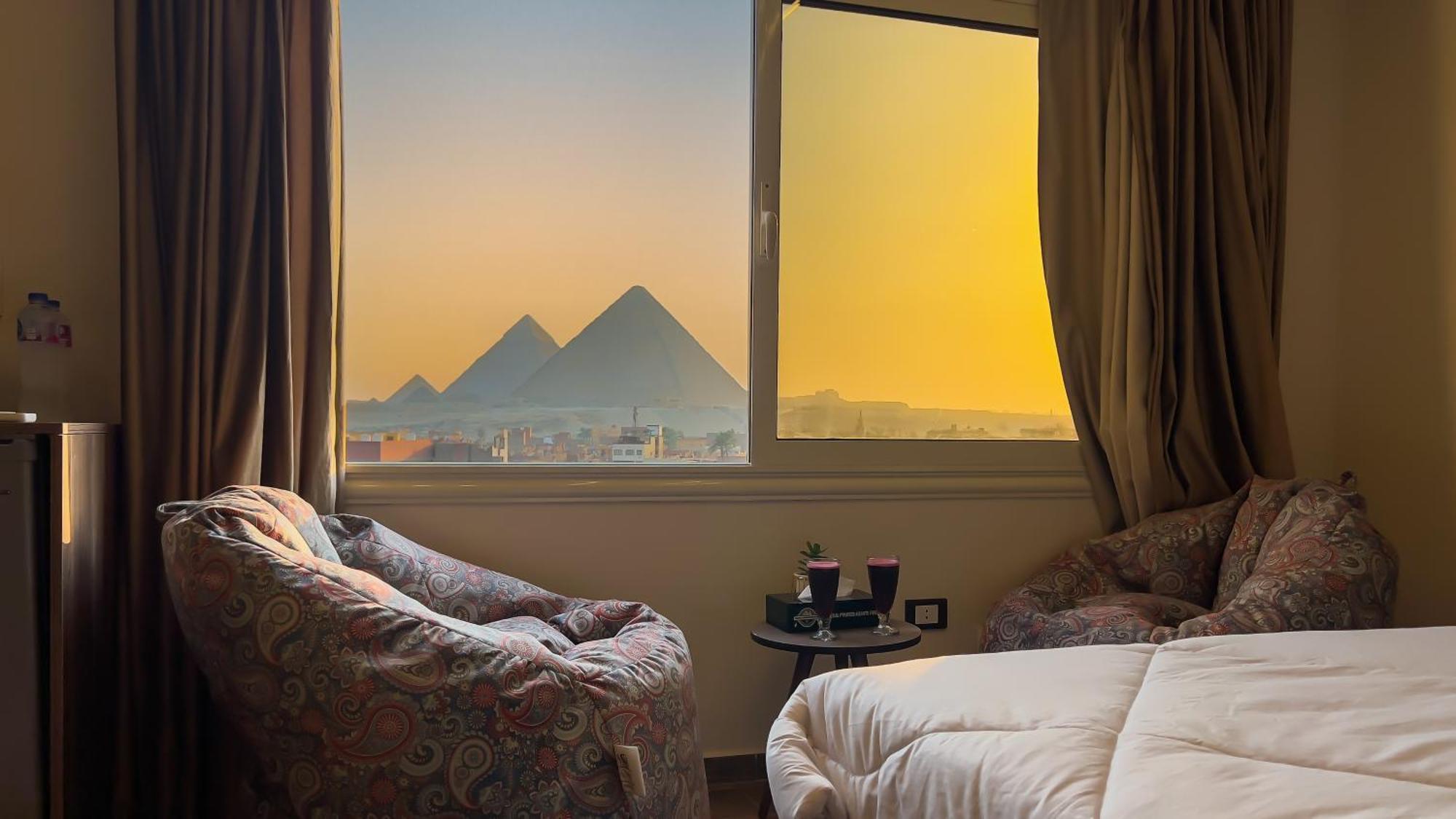 Imperial Pyramids Heights View Bed and Breakfast Nazlet el-Sîsi Eksteriør billede